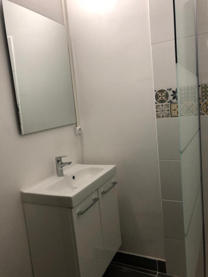 Hostal La Promenade House Niza